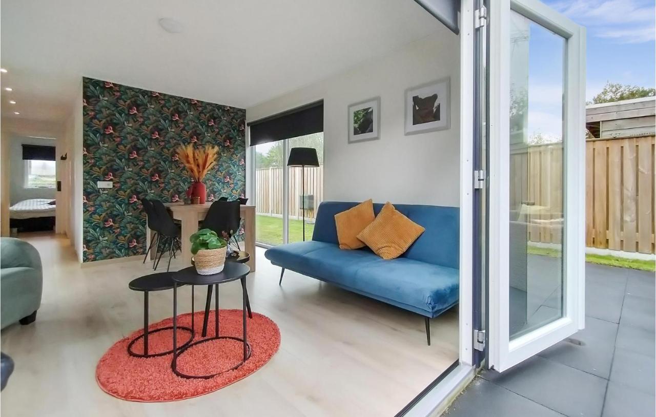 2 Bedroom Awesome Home In Heinkenszand Exteriör bild